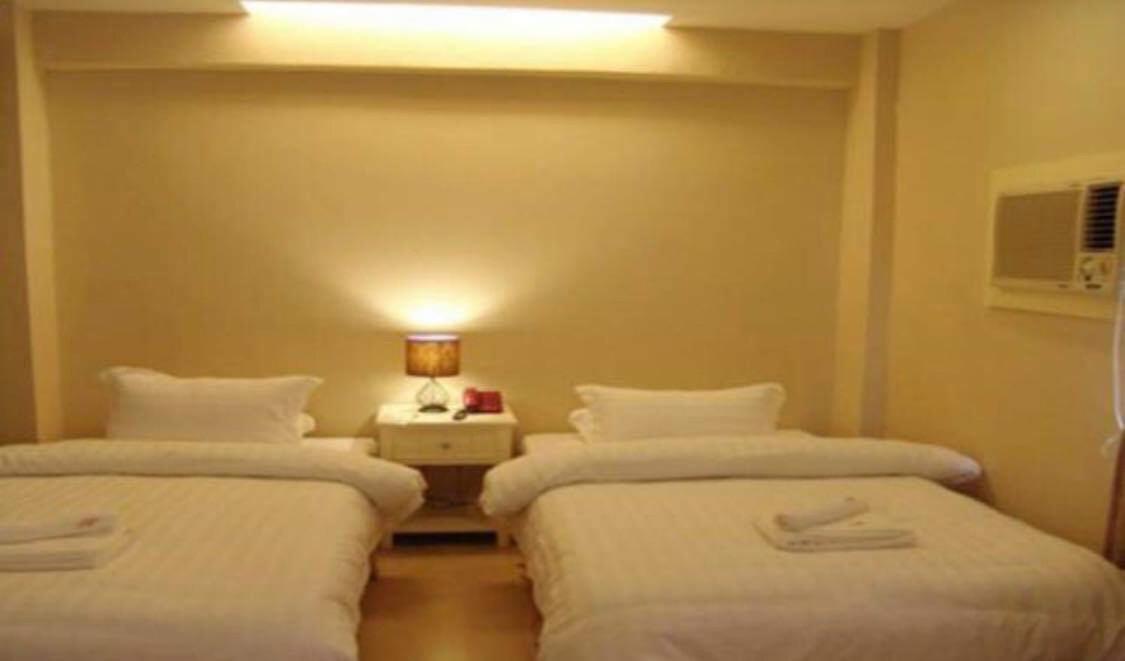 Citi Garden Suites Naga  Exteriör bild